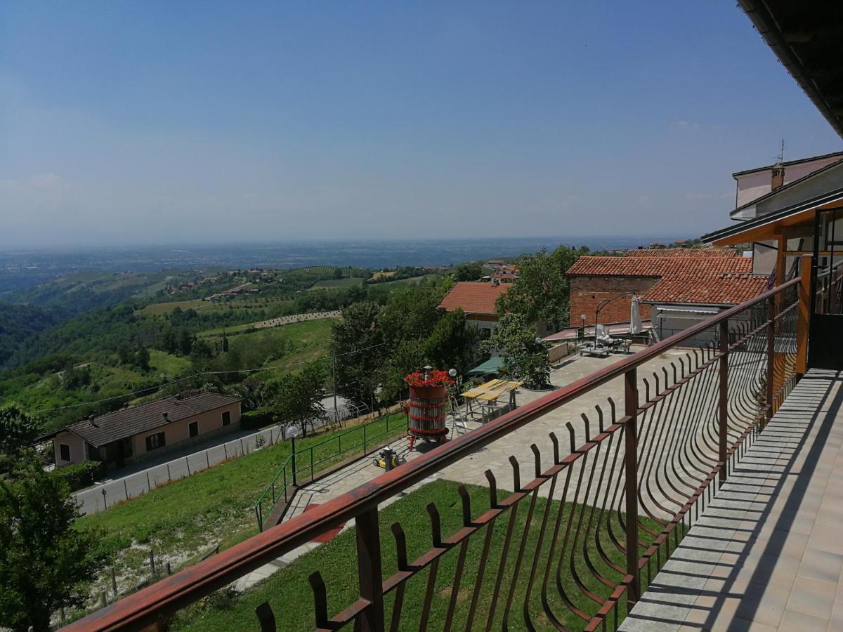 Villa Belvedere Langhe Bed & Breakfast